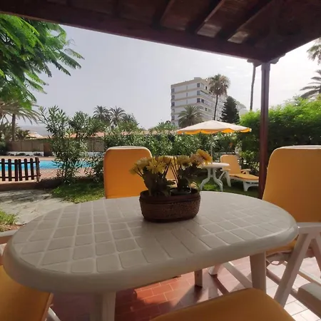 Сasa de vacaciones Lovely With Parking