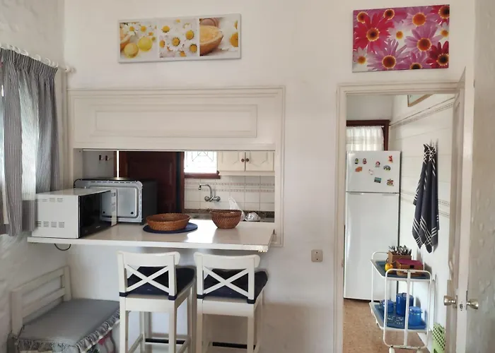 Semesterbostad Lovely With Parking *