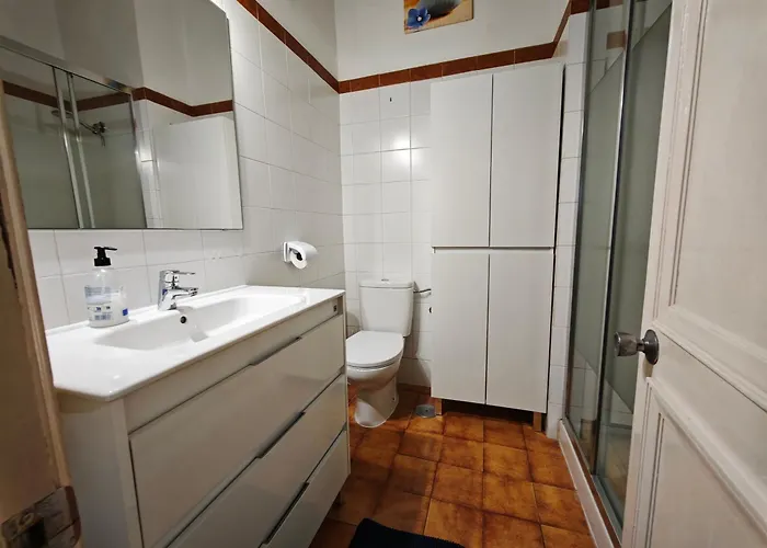 Semesterbostad Lovely With Parking Playa del Inglés