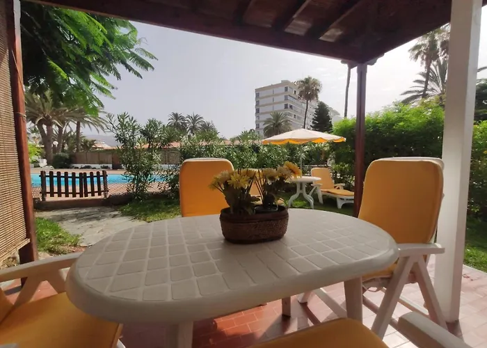 Nyaraló Lovely With Parking